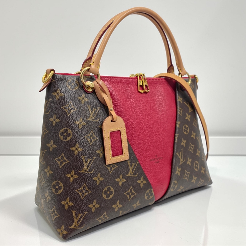 ✨️Authentic Louis Vuitton V Tote MM Monogram Bag - Picture 4 of 17